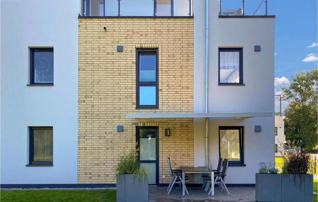 2 Bedroom Cozy Apartment In Rechlin Kültér fotó