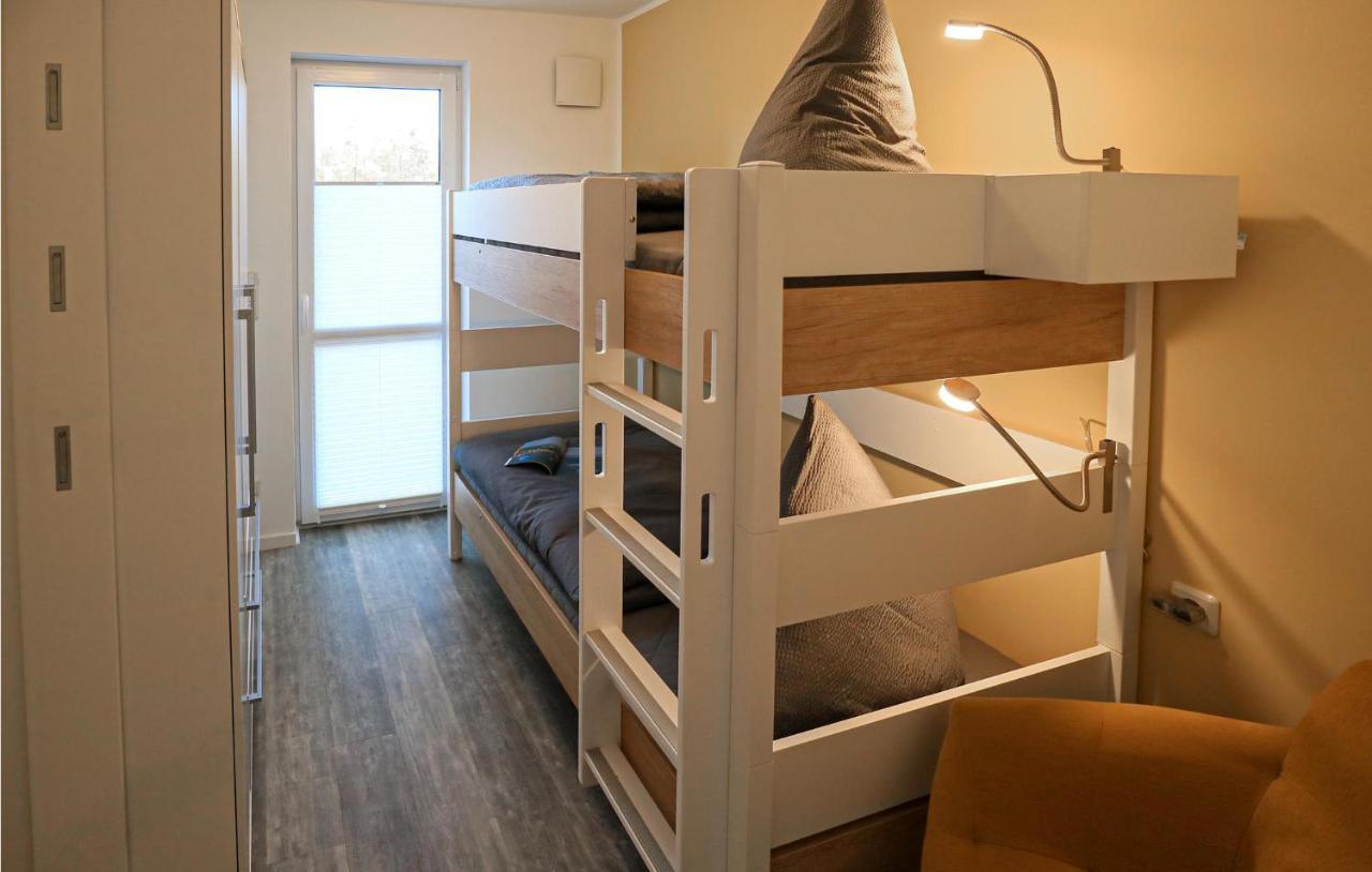 2 Bedroom Cozy Apartment In Rechlin Kültér fotó